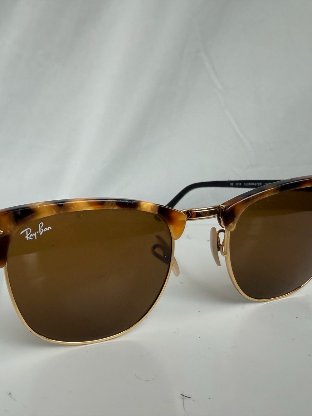 Ray-Ban Tortoiseshell Frame with Brown Lenses - Picture 10 of 10